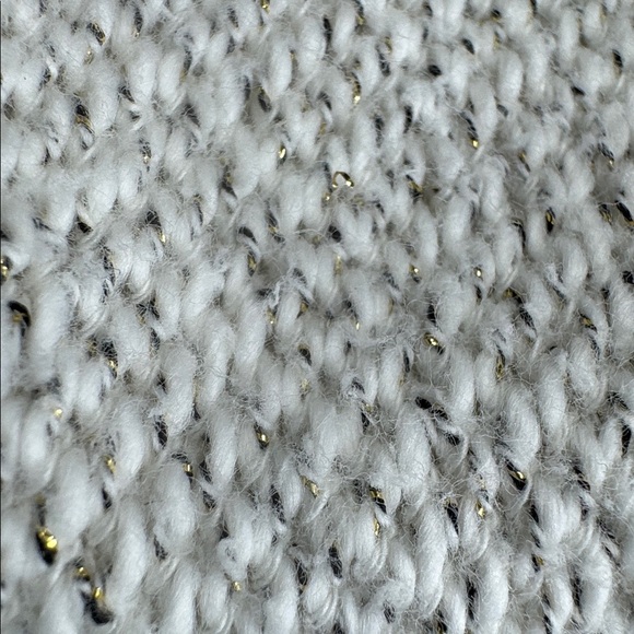 Ava & Viv Cowl-Neck Oatmeal with Gold Metallic Sparkle Thread Sweater Size 2X - Picture 4 of 10